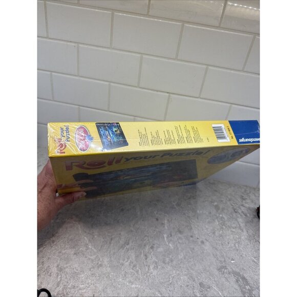 ROLL YOUR PUZZLE! RAVENSBURGER JIGSAW PUZZLE STORAGE 300 TO 1500 PCS New in box - Picture 2 of 7